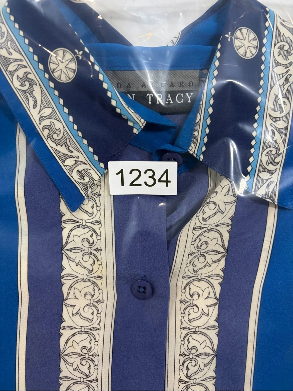 Vintage Linda Allard Ellen Tracy 100% Silk Blue Patterned Button-Up Shirt (8) - Picture 7 of 7